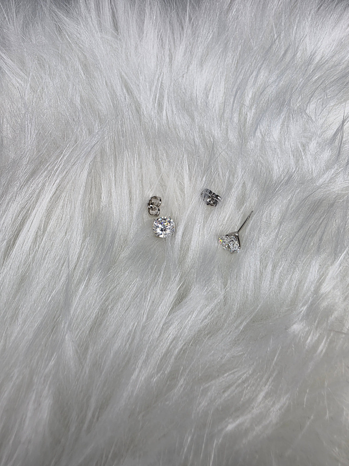 Diamond-Cut Statement Studs