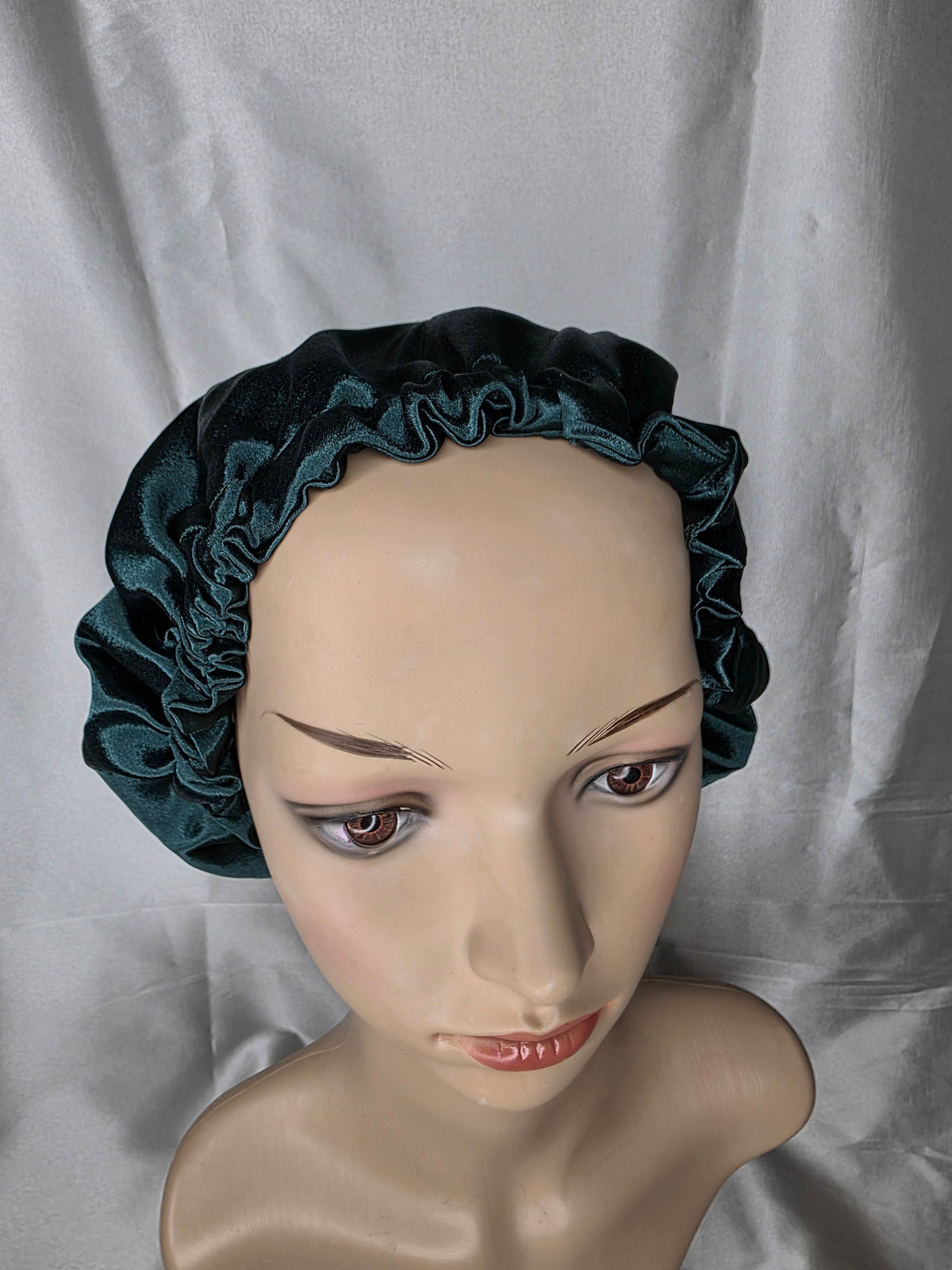 Emerald Luxe Silk Bonnet