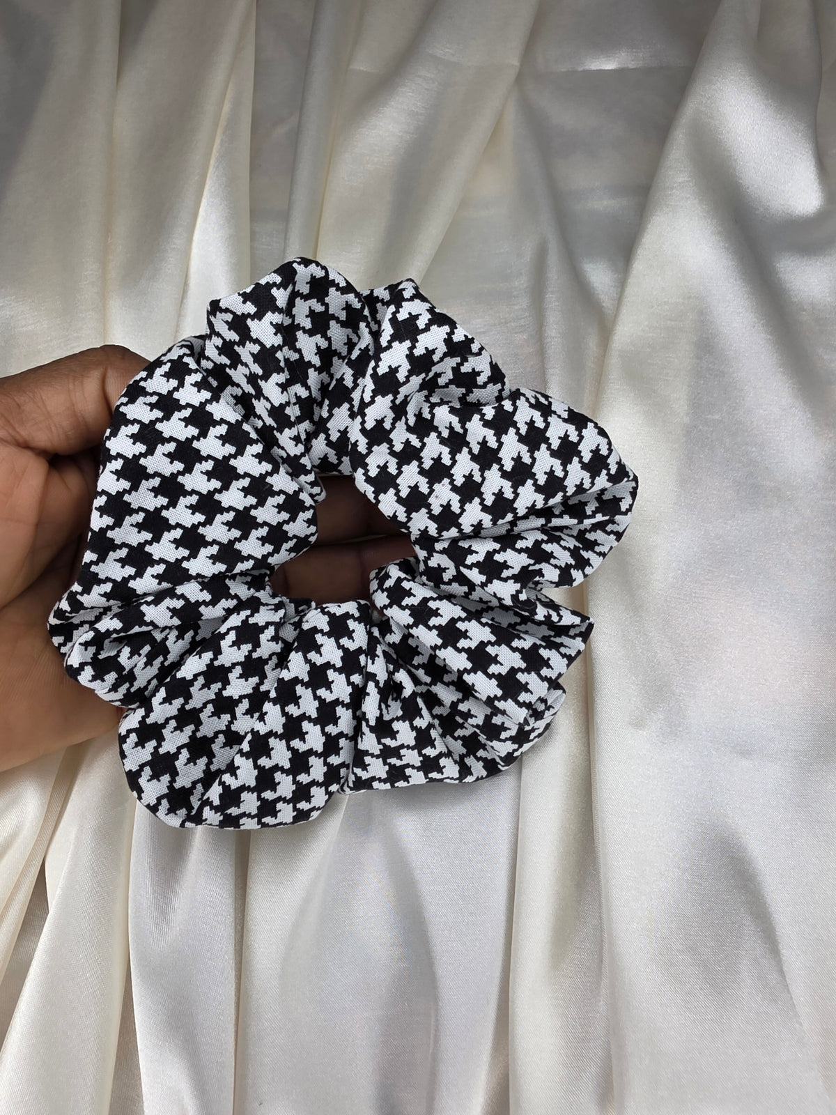 Chic Houndstooth