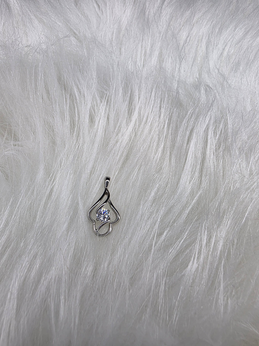 Ribbon Bypass Gold Pendant