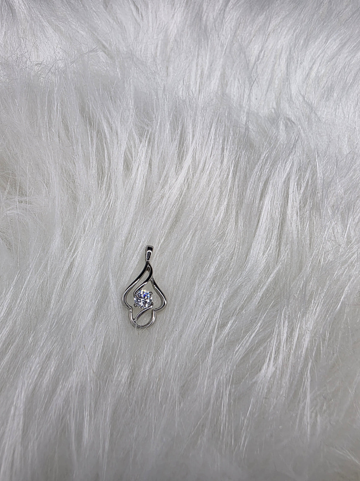 Ribbon Bypass Gold Pendant